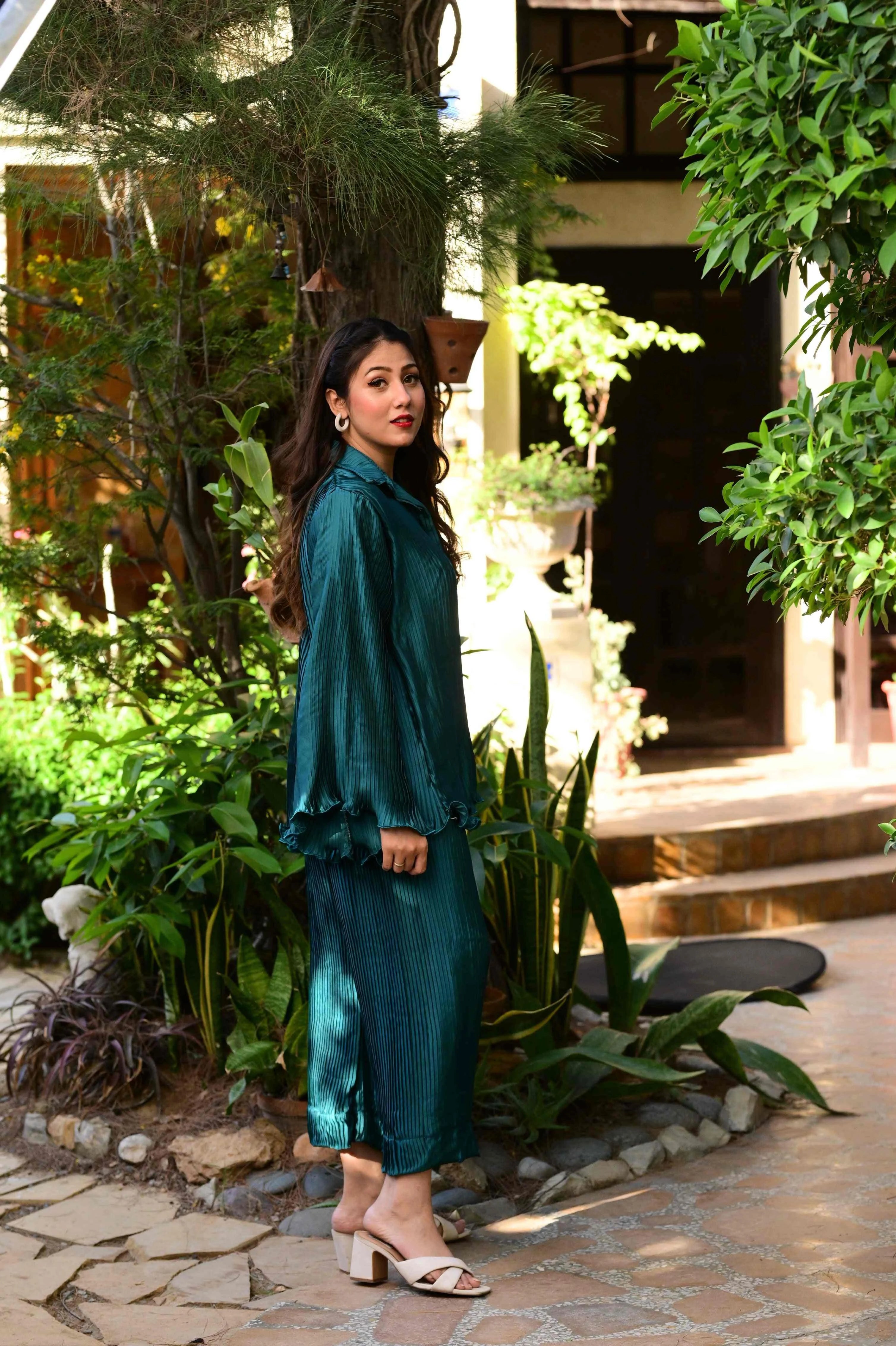 Glimmering Green