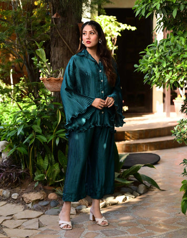 Glimmering Green